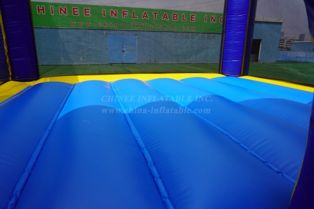 T2-4081 Minions Jumping Castle