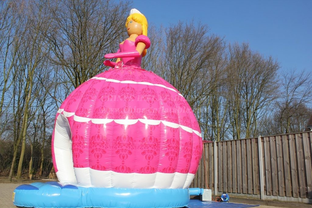 T2-4911 Barbie Bouncy Castle