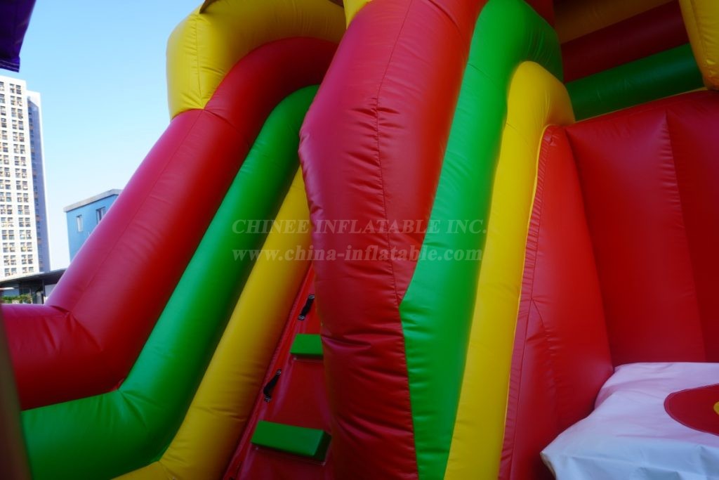 T2-8115 Farm-Themed Inflatable Playland